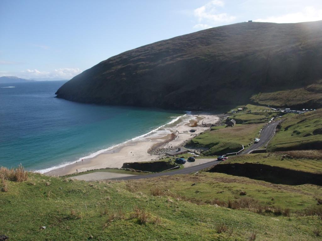 Katie'S Cottage Achill Sound 객실 사진